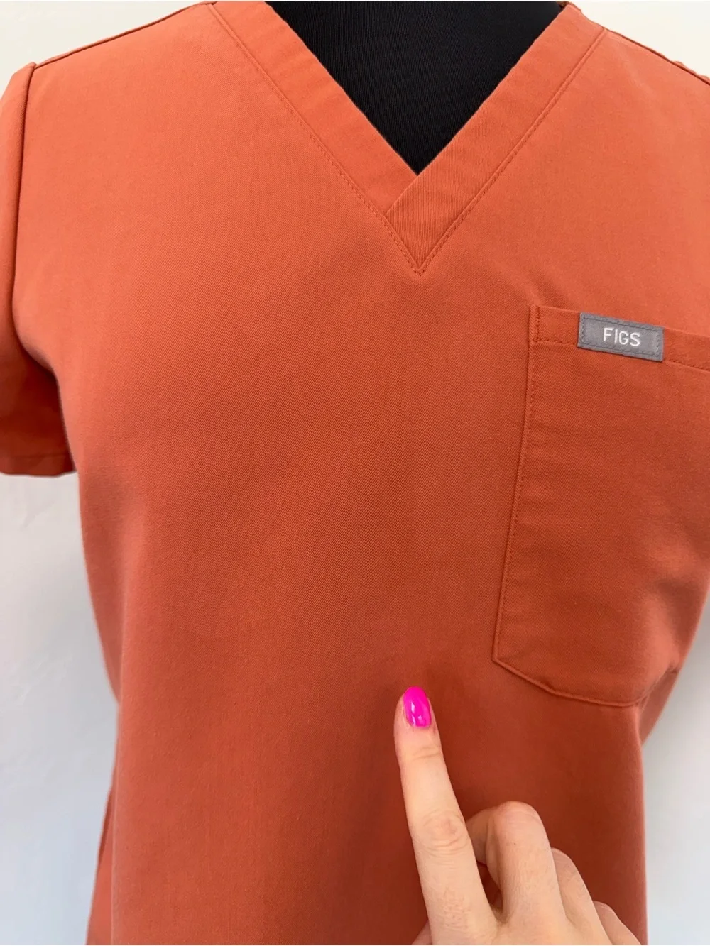 Figs Catarina One-Pocket in Terracotta Short Sleeve Scrub Top Size XS/P